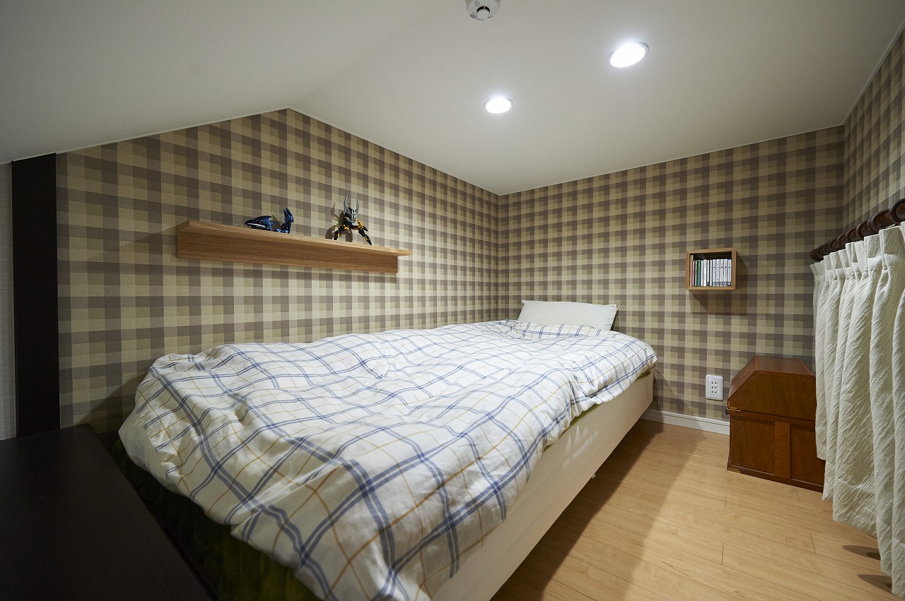 小屋裏はロフトに変更しデザイン性と機能性を完備